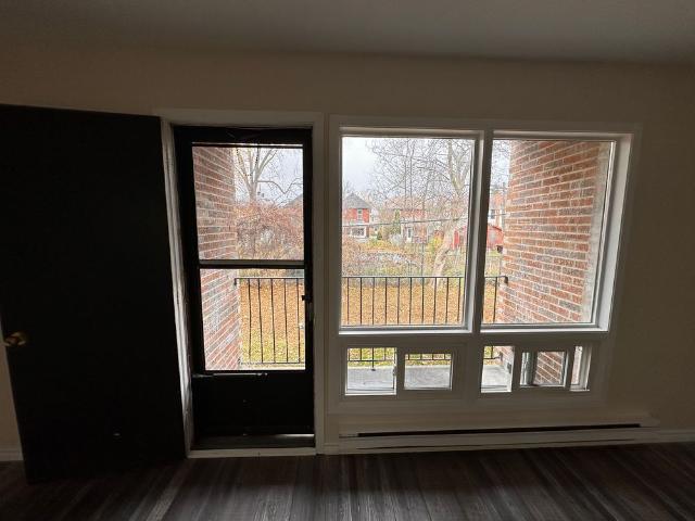 For Lease 106 Lansdowne Street Unit# 203, Peterborough, Ontario