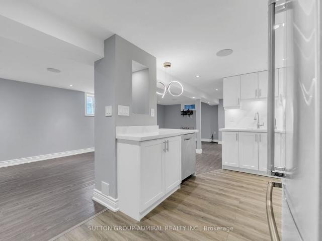 For Lease 108 Cardinal Crescent, Newmarket, Ontario