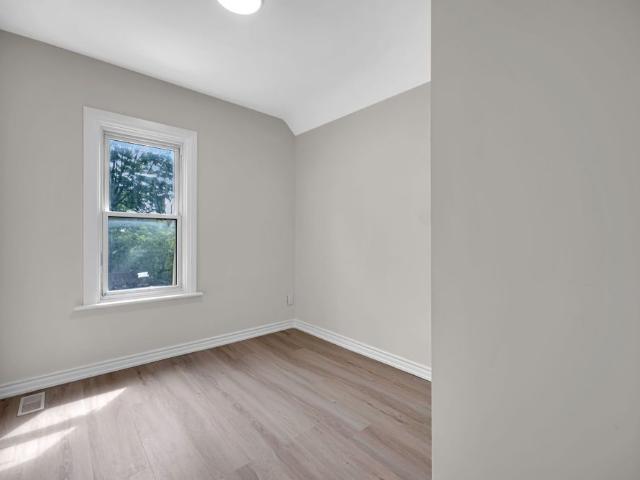 For Lease 108 Lindsay Street Unit# Unit#C, Kawartha Lakes, Ontario