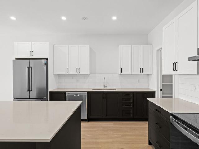 For Lease 1098 Moore Street Unit# 2, Brockville, Ontario