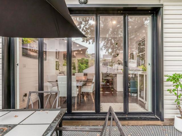 For Lease 109 Northcliffe Boulevard Unit# Upper, Toronto, Ontario