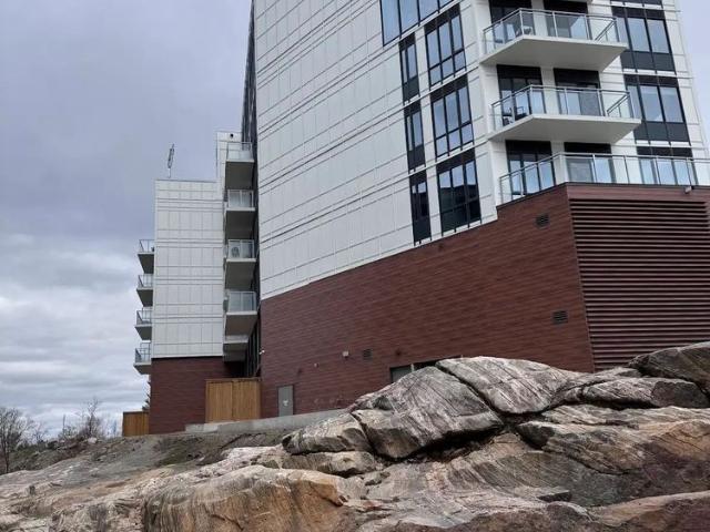 For Lease 100 Carrick Trail Unit# 407, Gravenhurst, Ontario