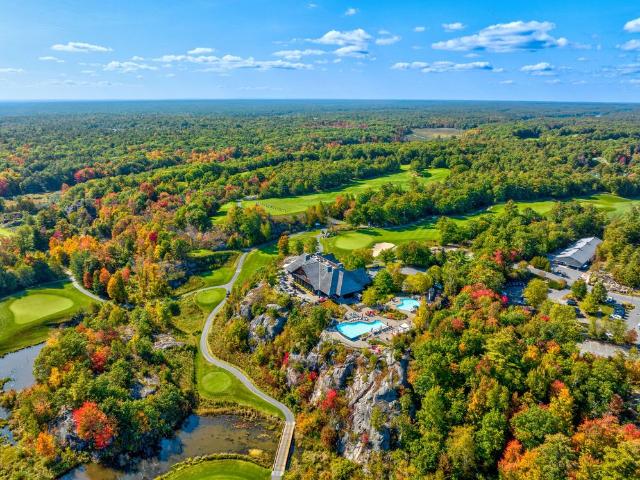 For Lease 100 Carrick Trail Unit# 512, Gravenhurst, Ontario