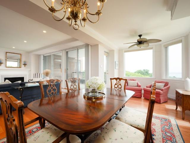 For Lease 100 Lakeshore Road Unit# 1105, Oakville, Ontario