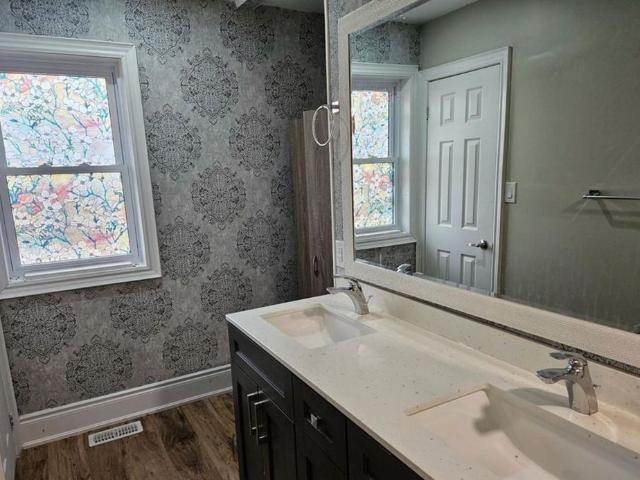 For Lease 1010 FOSS Road Unit# Upper, Pelham, Ontario