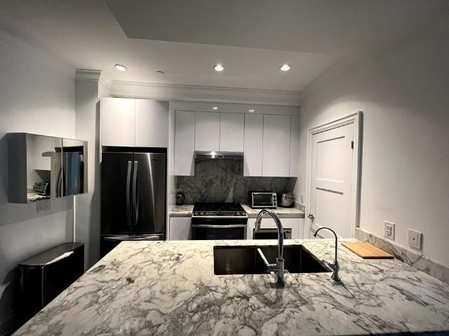 For Lease 10360 Islington Avenue Unit# 211, Vaughan, Ontario