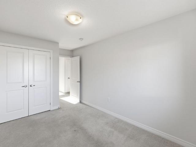 For Lease 10 Linden Park Lane, Hamilton, Ontario