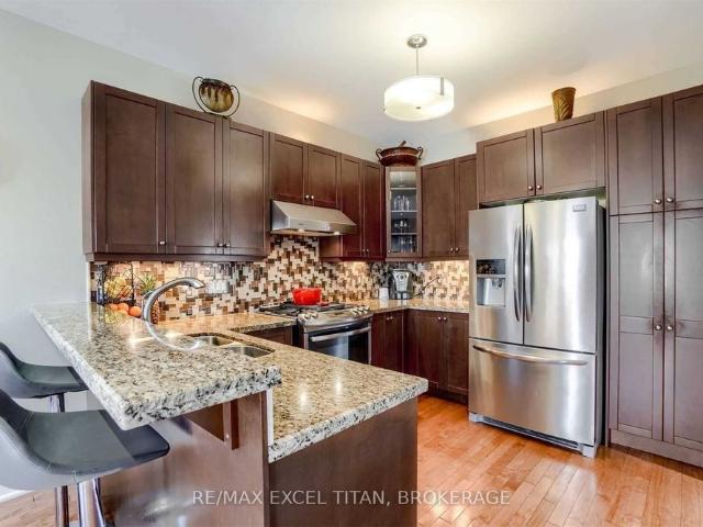 For Lease 10 Pondmede Crescent, Whitchurch Stouffville, Ontario