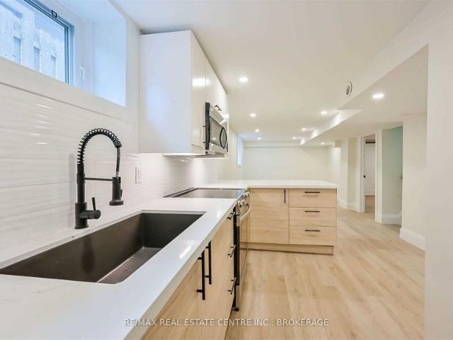 For Lease 118 Manning Avenue Unit# 2, Hamilton, Ontario