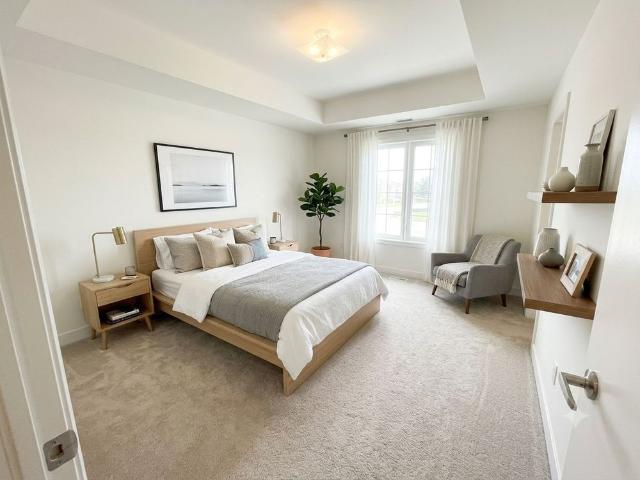 For Lease 110 Grew Boulevard Unit# 309, Georgina, Ontario
