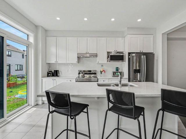 For Lease 111 Yearling Circle, Stittsville Munster Richmond, Ontario
