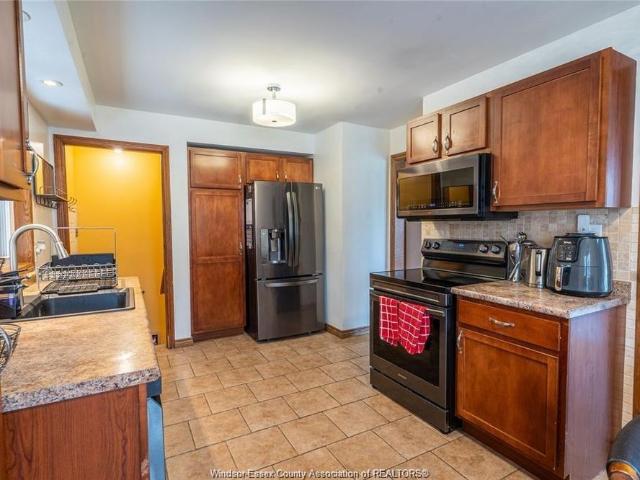 For Lease 1120 PARKVIEW Avenue Unit# UPPER, Windsor, Ontario