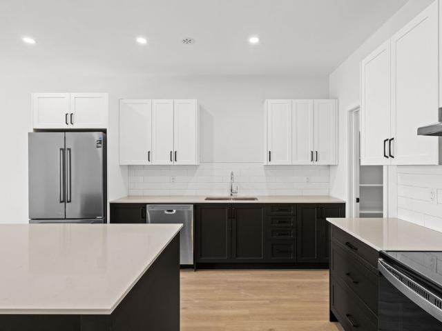 For Lease 1124 Moore Street Unit# 1, Brockville, Ontario