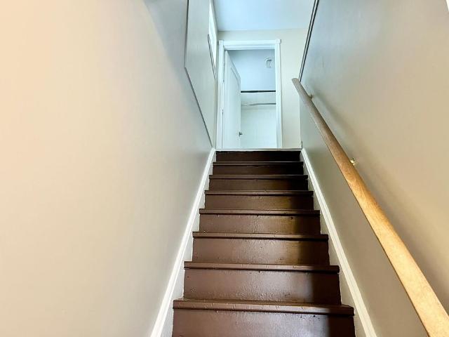 For Lease 11 Chaucer Crescent, Barrie, Ontario