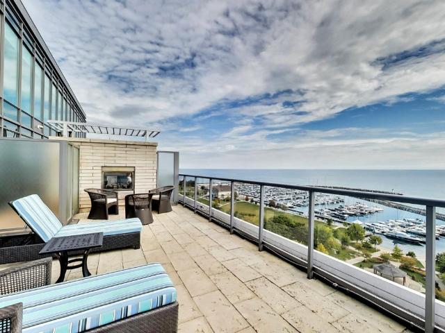 For Lease 11 Bronte Road Unit# 306, Oakville, Ontario