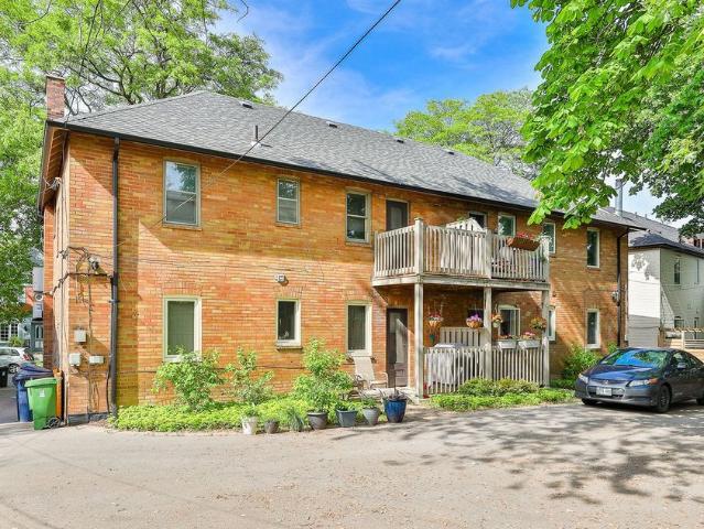 For Lease 11 Oriole Crescent Unit# Upper, Toronto, Ontario
