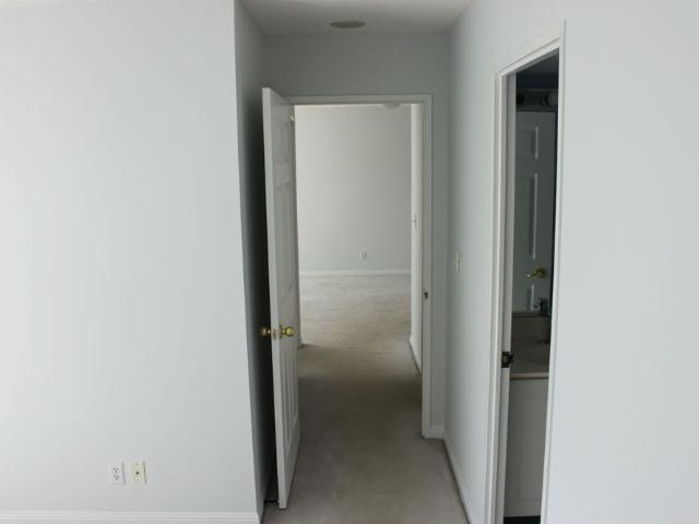 For Lease 11 Lee Centre Drive Unit# 1615, Toronto, Ontario