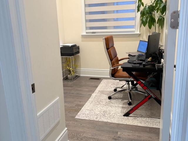 For Lease 1246 Pondside Trail, Oakville, Ontario