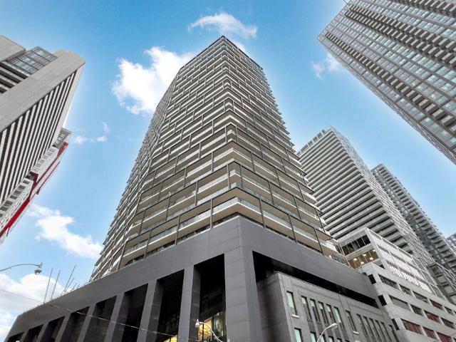 For Lease 125 Peter Street Unit# 1710, Toronto, Ontario