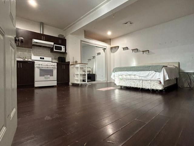 For Lease 128 Denison Ave Avenue Unit# Studio, Toronto, Ontario