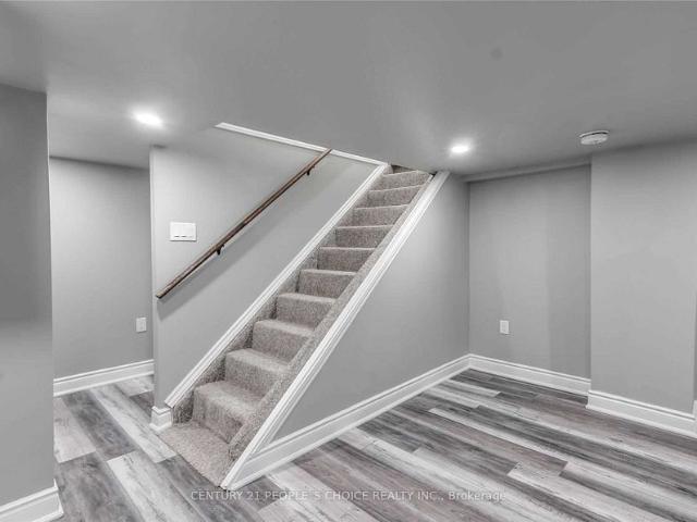 For Lease 1226 Oxford Avenue, Oakville, Ontario