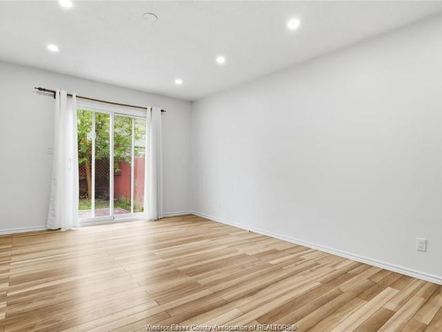 For Lease 1229 ARNCLIFFE Place, Windsor, Ontario