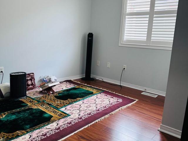 For Lease 122 Hollingsworth Circle, Brampton, Ontario