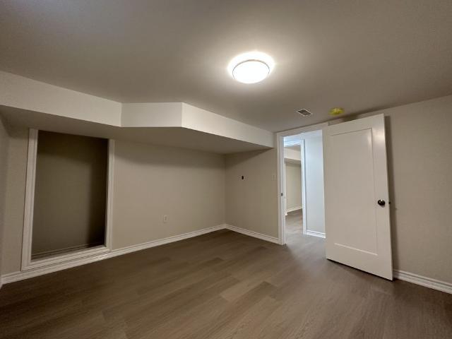 For Lease 122 Sanderling Crescent Unit# Bsmt, Kawartha Lakes, Ontario