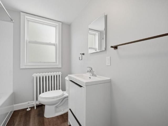 For Lease 133 North Service Road Unit# 5, Oakville, Ontario