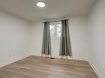 St Thomas, Ontario - Patio, Garden, Office room
