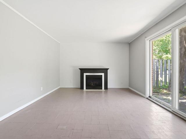 For Lease 13 SPRINGDALE Drive Unit# Lower, Barrie, Ontario
