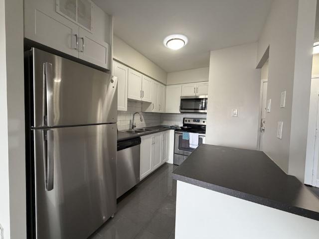 For Lease 145 Wellington Street Unit# 212, Aurora, Ontario