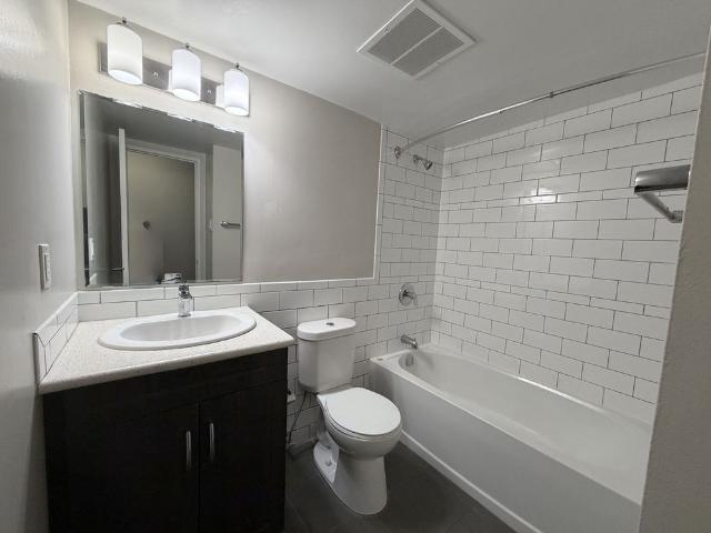 For Lease 145 Wellington Street Unit# 310, Aurora, Ontario