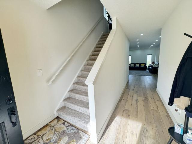 For Lease 1462 Twilite Boulevard Unit# UPPER, London North, Ontario