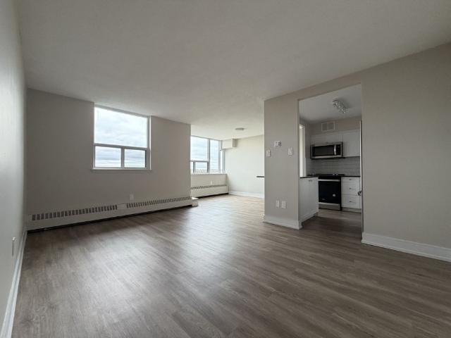 For Lease 147 Wellington Street Unit# 716, Aurora, Ontario