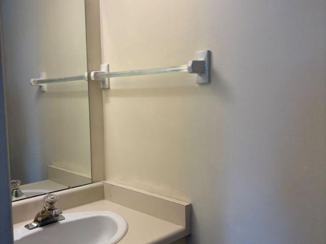 For Lease 1429 Clearview Drive Unit# 204, Peterborough, Ontario