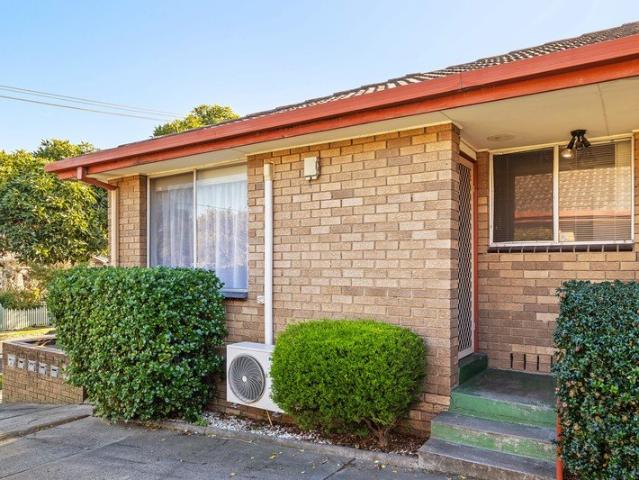 For Lease 1/4 Dalgety Street, Brunswick West