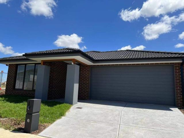 FOR LEASE 14 Yard Street, Mambourin VIC 3024