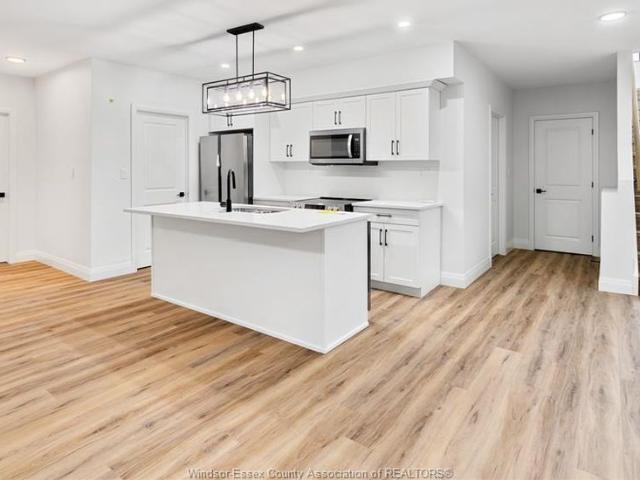 For Lease 154 McLellan Avenue Unit# B LOWER, Amherstburg, Ontario