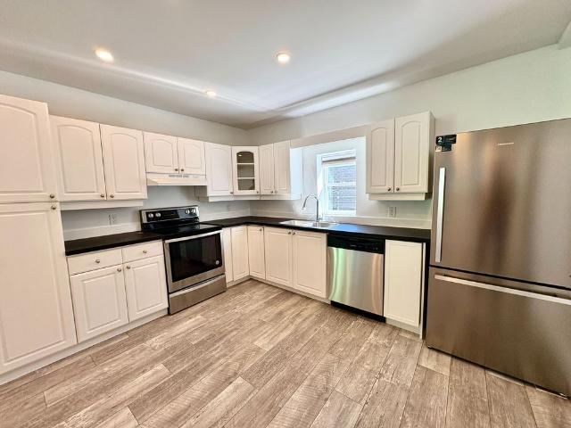 For Lease 155 Hughson Street, Gravenhurst, Ontario