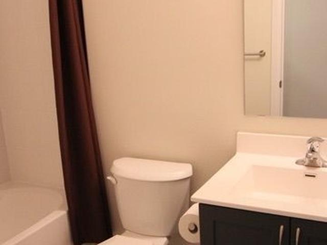 For Lease 1585 Rose Way Unit# 123, Milton, Ontario