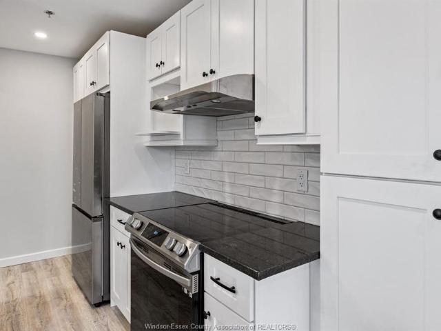 For Lease 1500 OUELLETTE Unit# 401, Windsor, Ontario