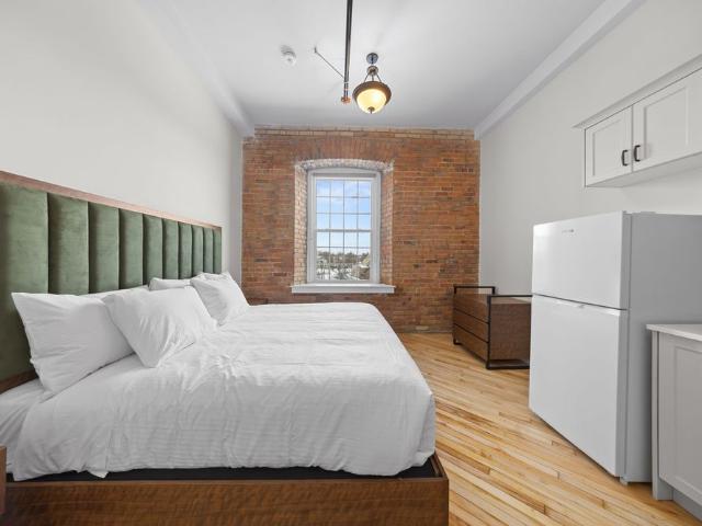 For Lease 150 Mill Street Unit# 202, Carleton Place, Ontario