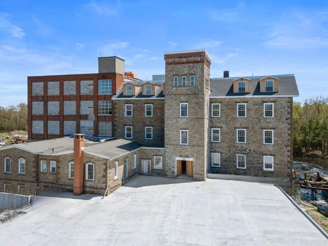 For Lease 150 Mill Street Unit# 313, Carleton Place, Ontario