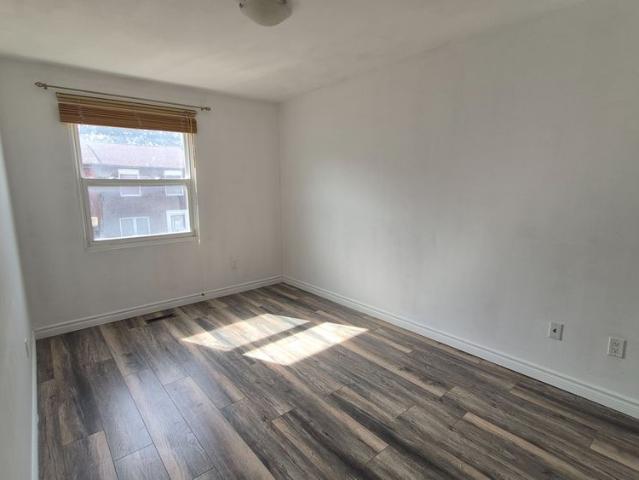 For Lease 15 Brimwood Boulevard Unit# 15, Toronto, Ontario