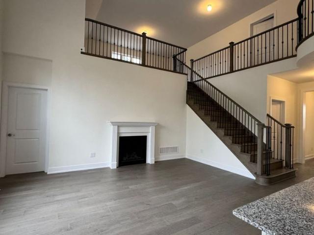 For Lease 15 East Vista Terrace, Quinte West, Ontario