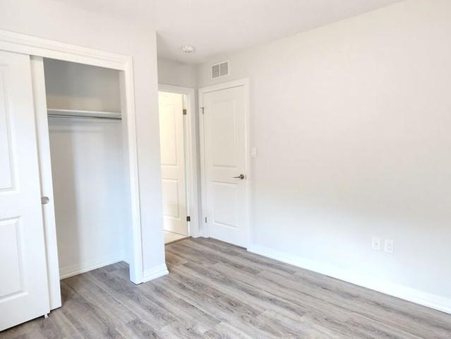 For Lease 15 Samuel Avenue, Pelham, Ontario