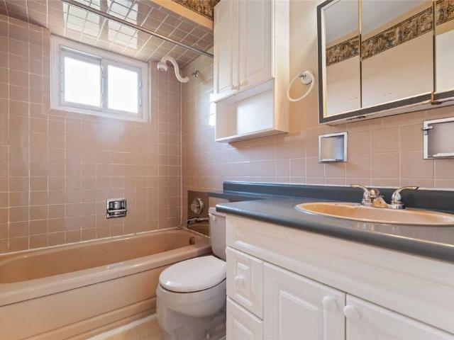 For Lease 15 Walter Avenue Unit# MAIN, Newmarket, Ontario