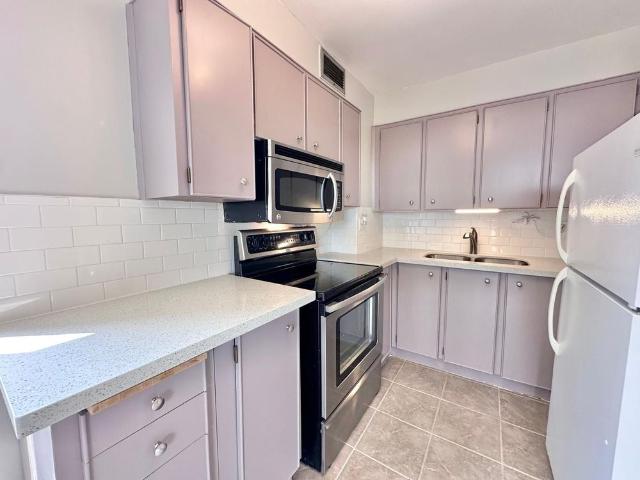 For Lease 15 Towering Heights Boulevard Unit# 502, St. Catharines, Ontario
