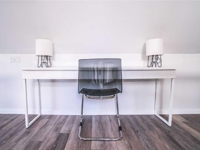 For Lease 164 Trafalgar Road Unit# Loft, Oakville, Ontario